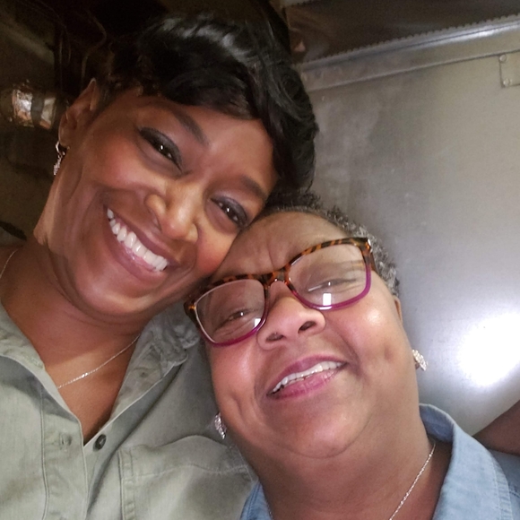 Meet your Posher, Stacey - Picture 5 of 5